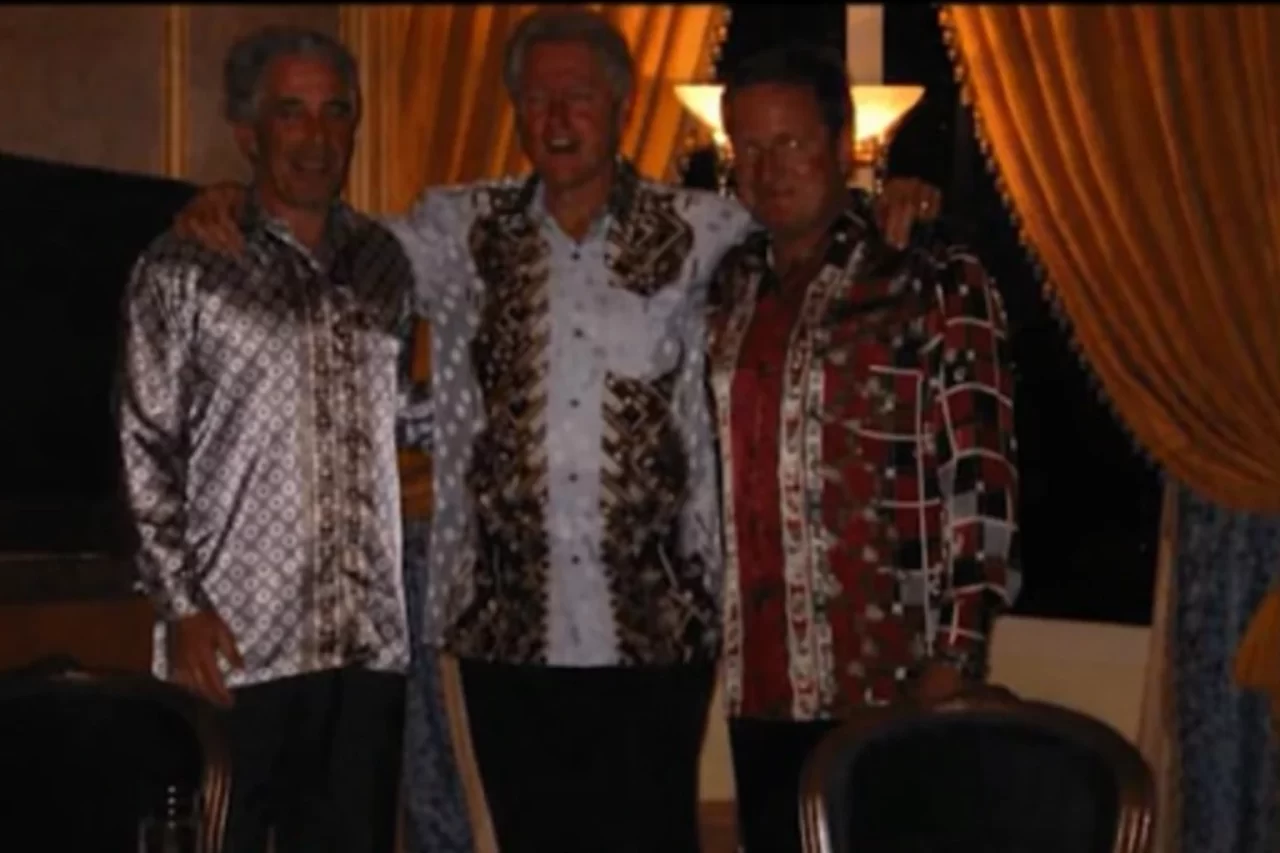 Clinton. Cei doi sfidează Congresul